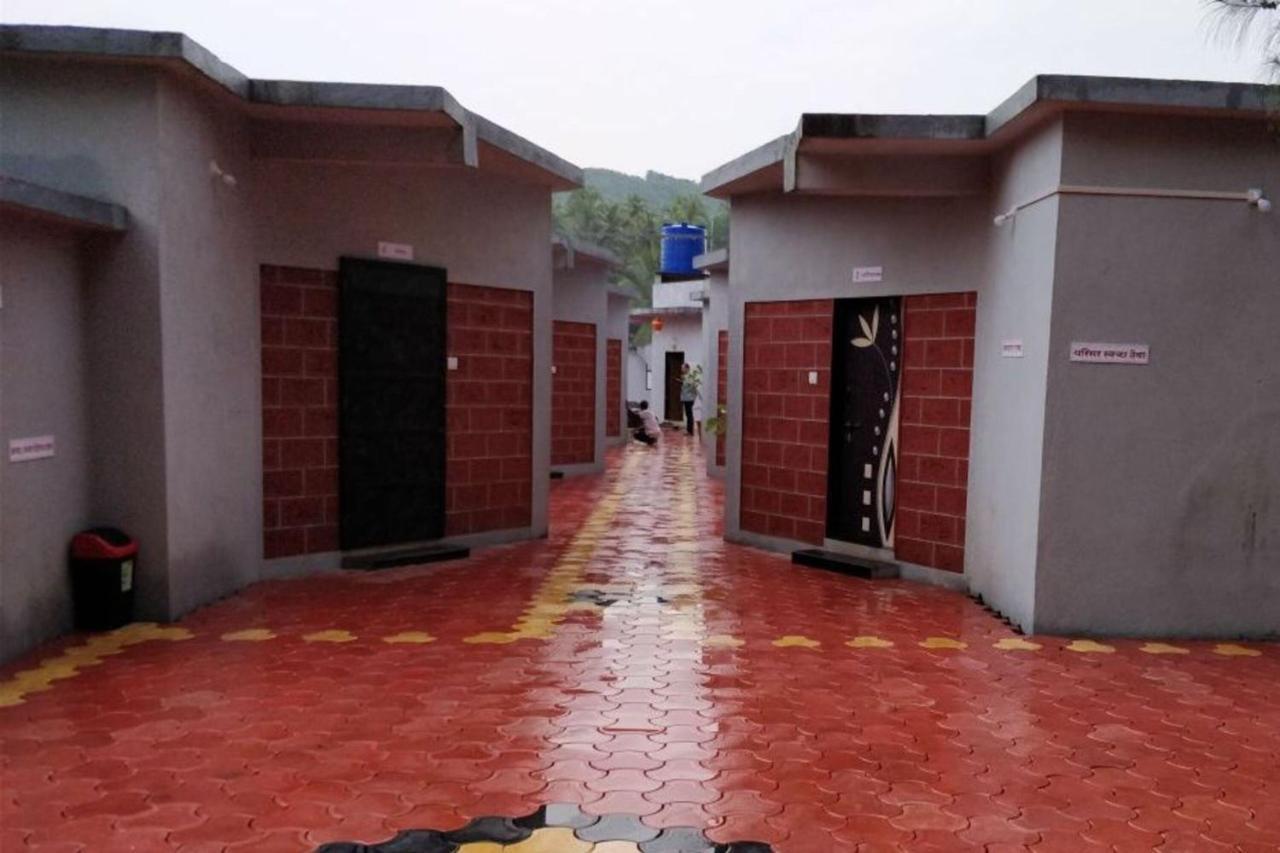 Suma Beach Resort Dāpoli Eksteriør billede
