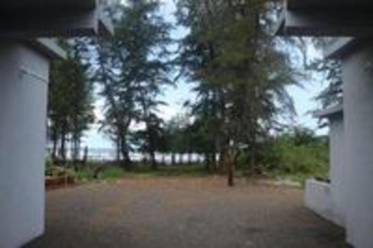 Suma Beach Resort Dāpoli Eksteriør billede