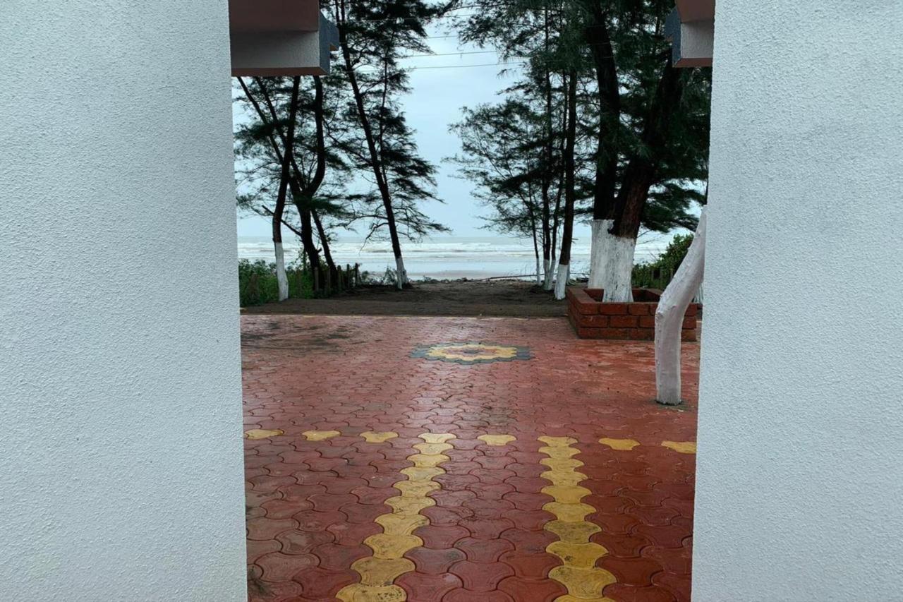 Suma Beach Resort Dāpoli Eksteriør billede