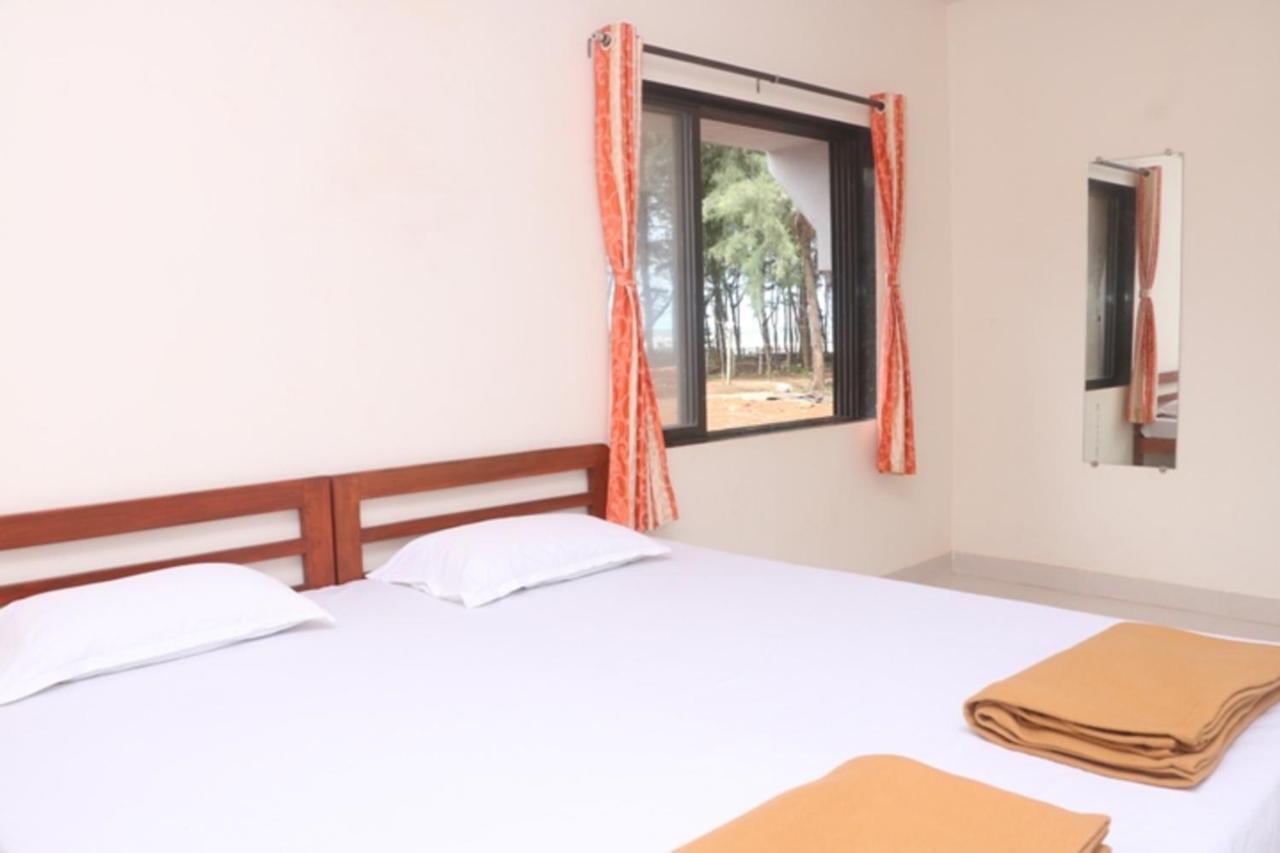 Suma Beach Resort Dāpoli Eksteriør billede